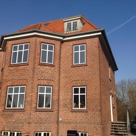 מוטל Struckshus 3*